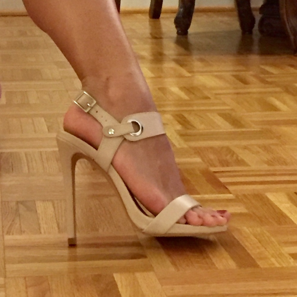 Sexy Nude Heels